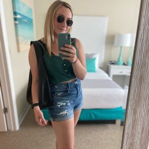 Meet your Posher, Shelby